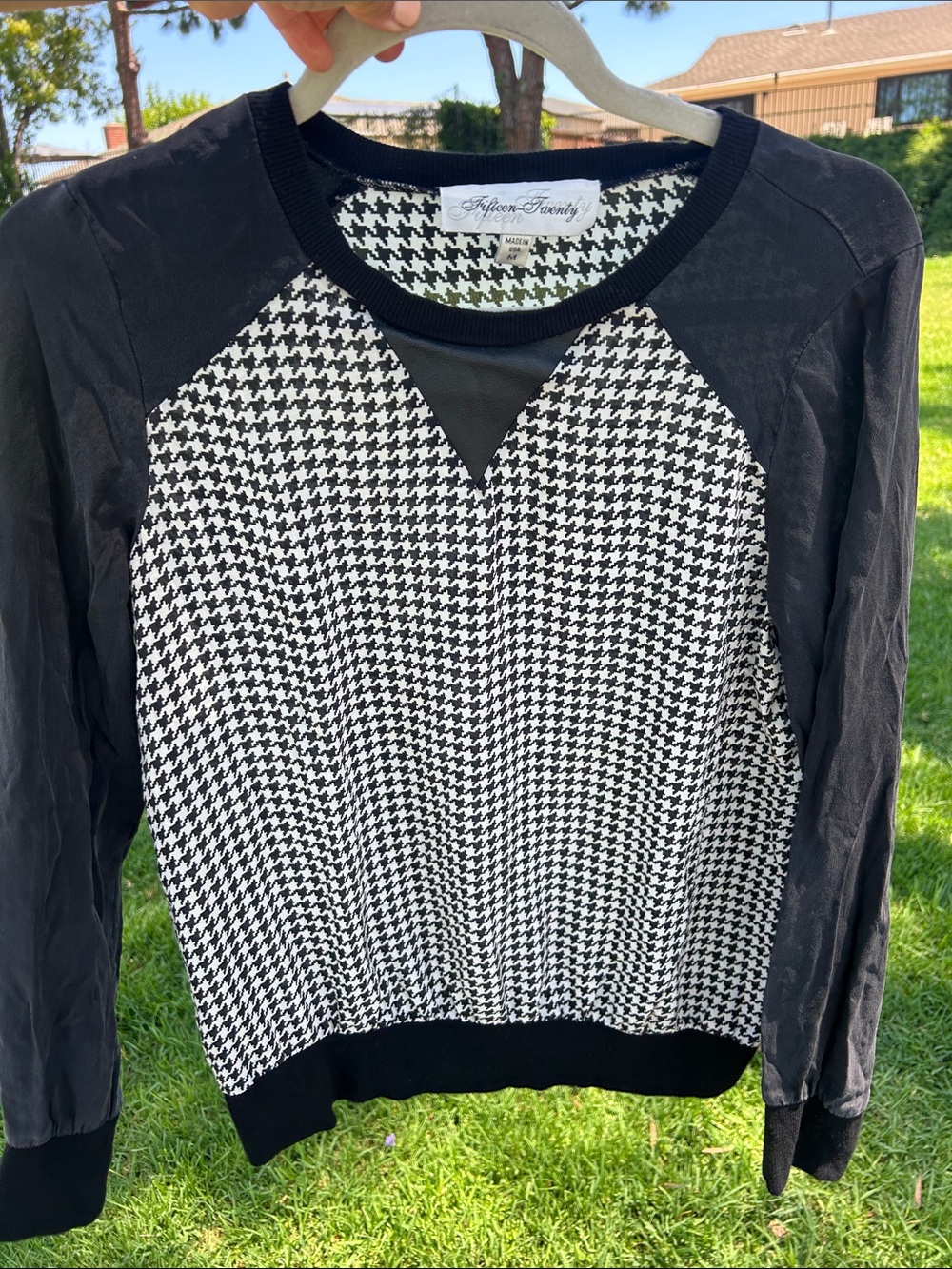 100% Silk Houndstooth Long Sleeve Blouse